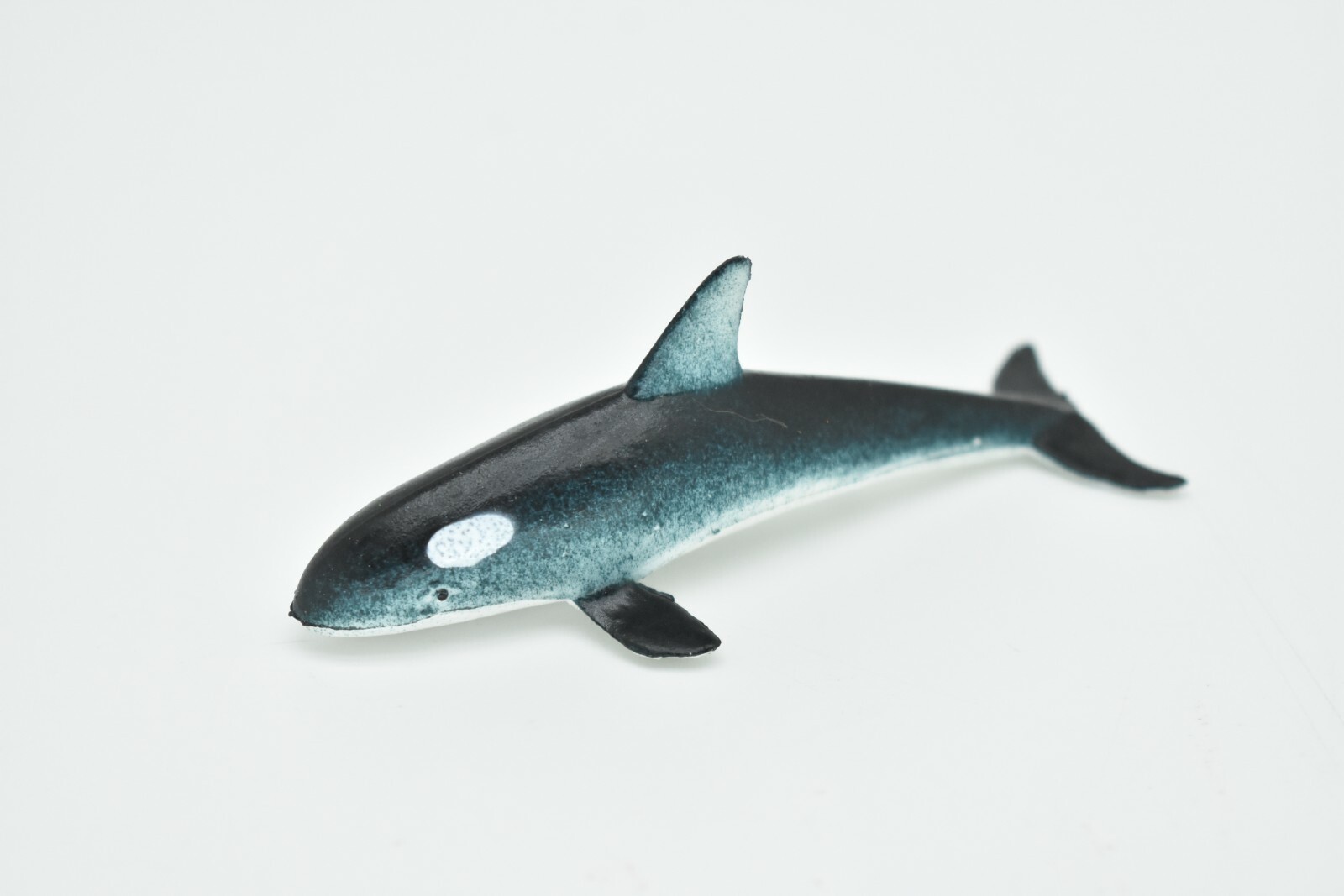 Orca, Killer Whale, Very Nice Rubber Replica 3-inch – F218 B36