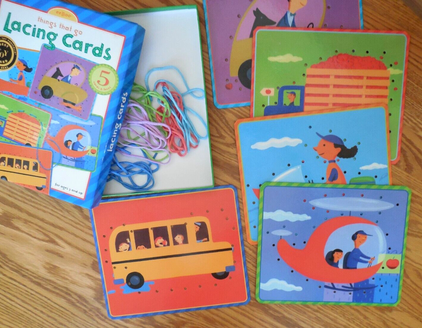 EUC 2003 eeBoo “Things That Go” Lacing Cards with 5 Cards & Laces