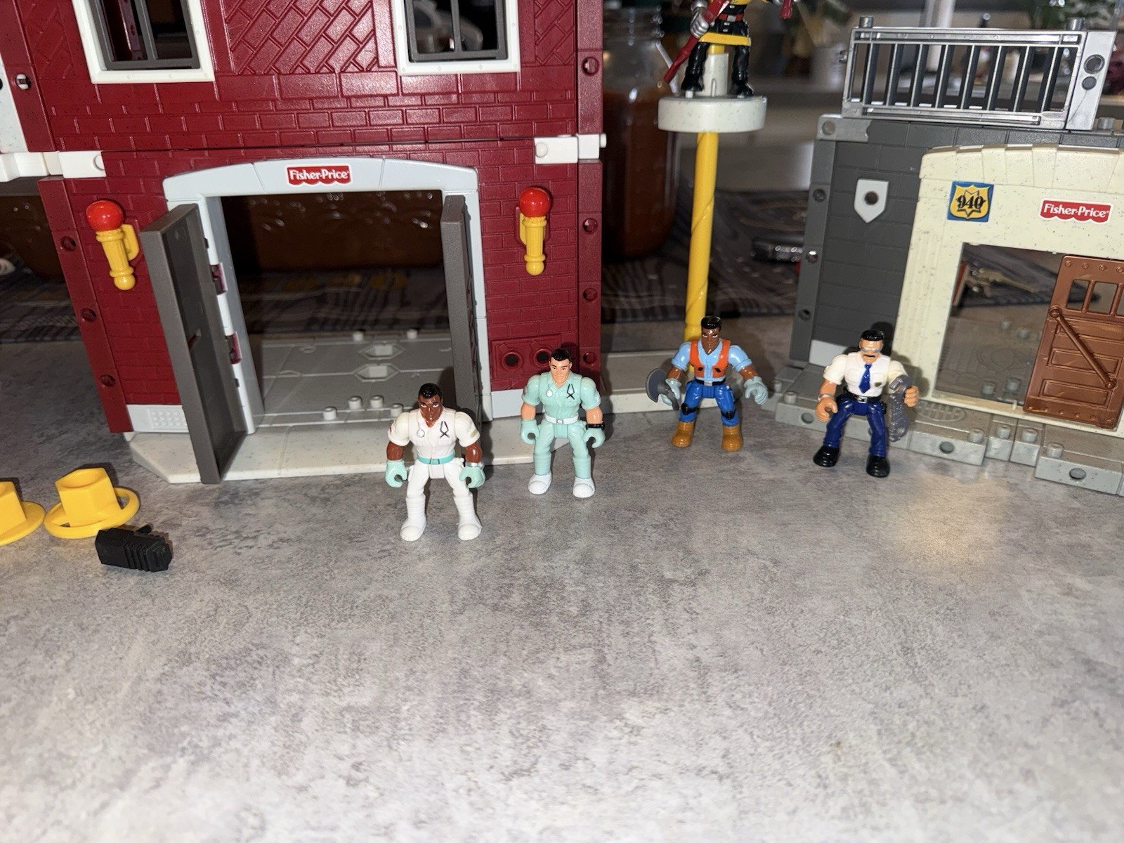 Imaginnext rescue center By Fisher-Price Police Station W Box See Photos Fun Set
