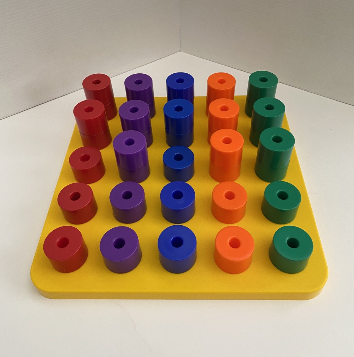 VTG 1980’s Discovery Toys Giant Pegboard Includes Extra Pegs AGES 18 MONS+ *READ