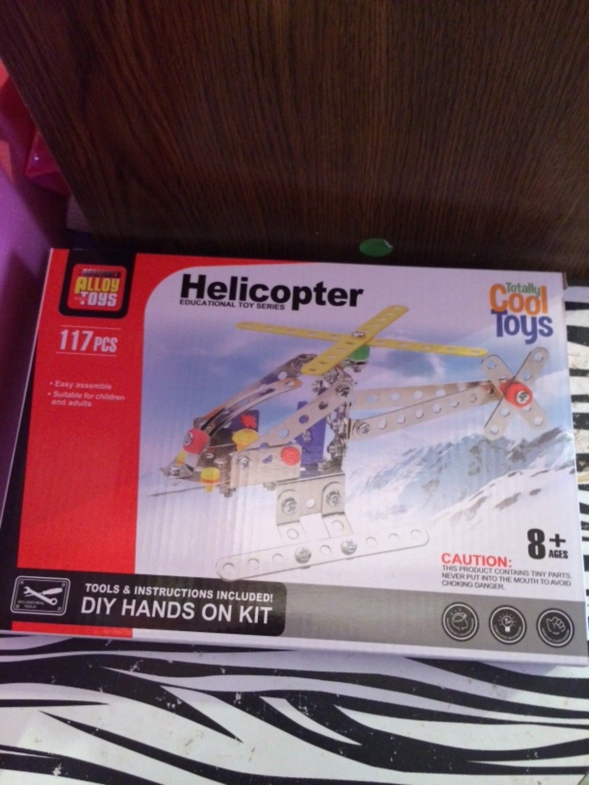 Assembly Alloy Toys Model HELICOPTER Kit 117 Pieces Totally Cool Toys NIB