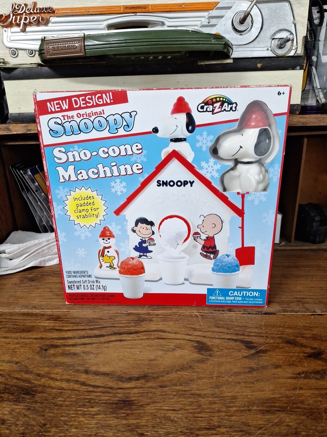 Snoopy Sno-Cone Machine – Snow Cone Maker with Fruit Punch Packet, Ages 6+