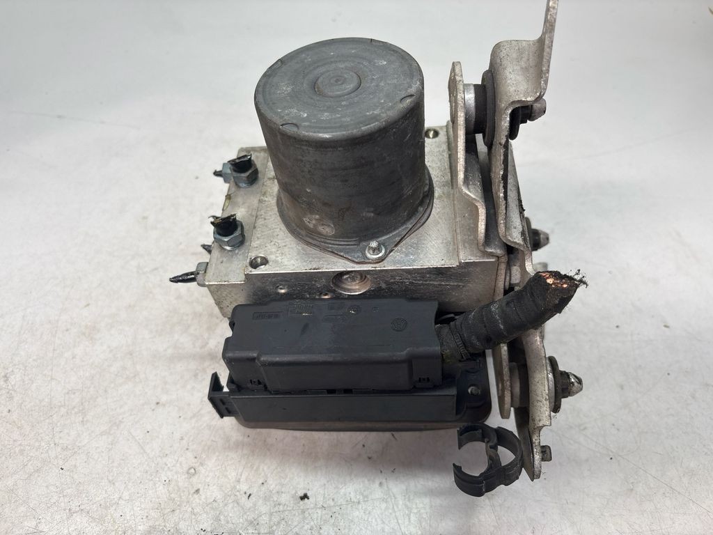 Audi A7 S7 4G 2016 ABS pump 4G0907379F kW GENUINE UOA2789