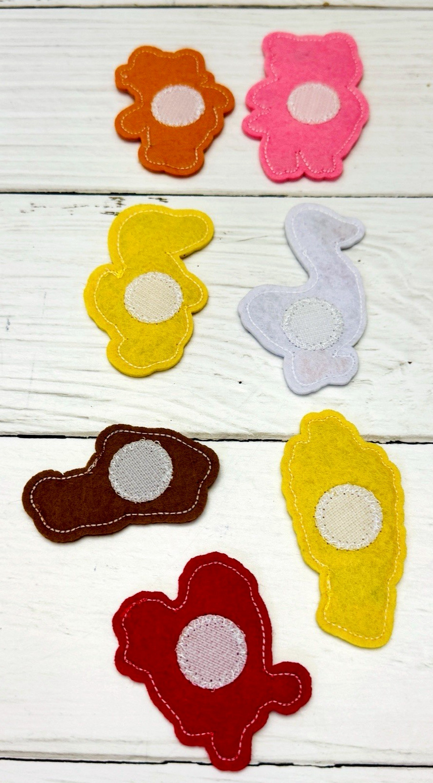2 LAKESHORE STORY TELLING GLOVE PUPPETS ‘5 LITTLE DUCKS’ & ‘LITTLE RED HEN’