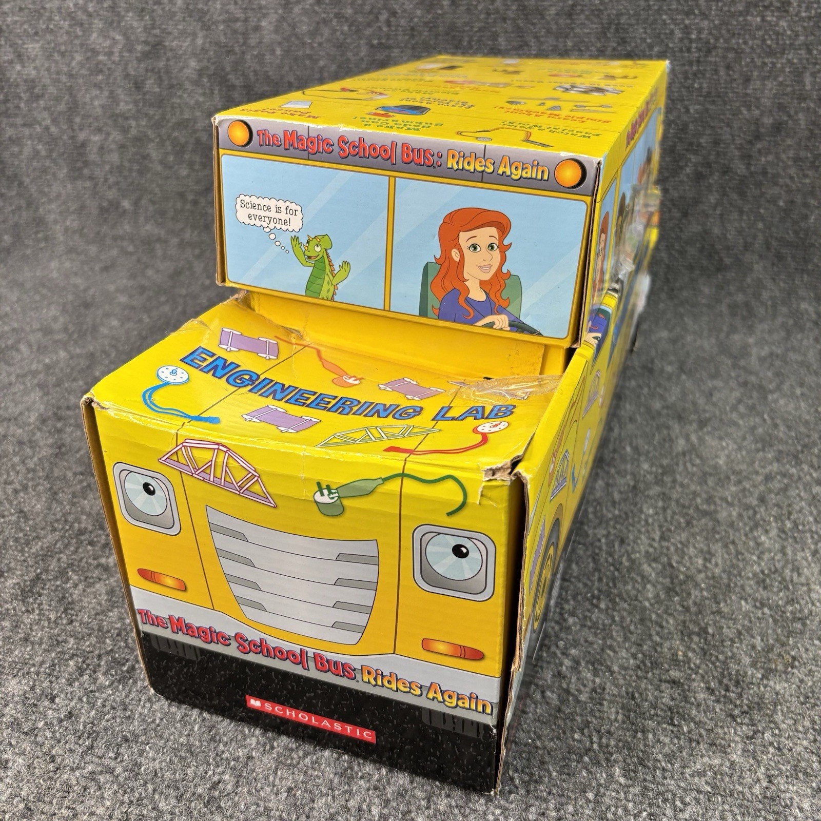 Scholastic-The Magic School Bus Engineering Lab – Ages 5+ – Young Scientist Club