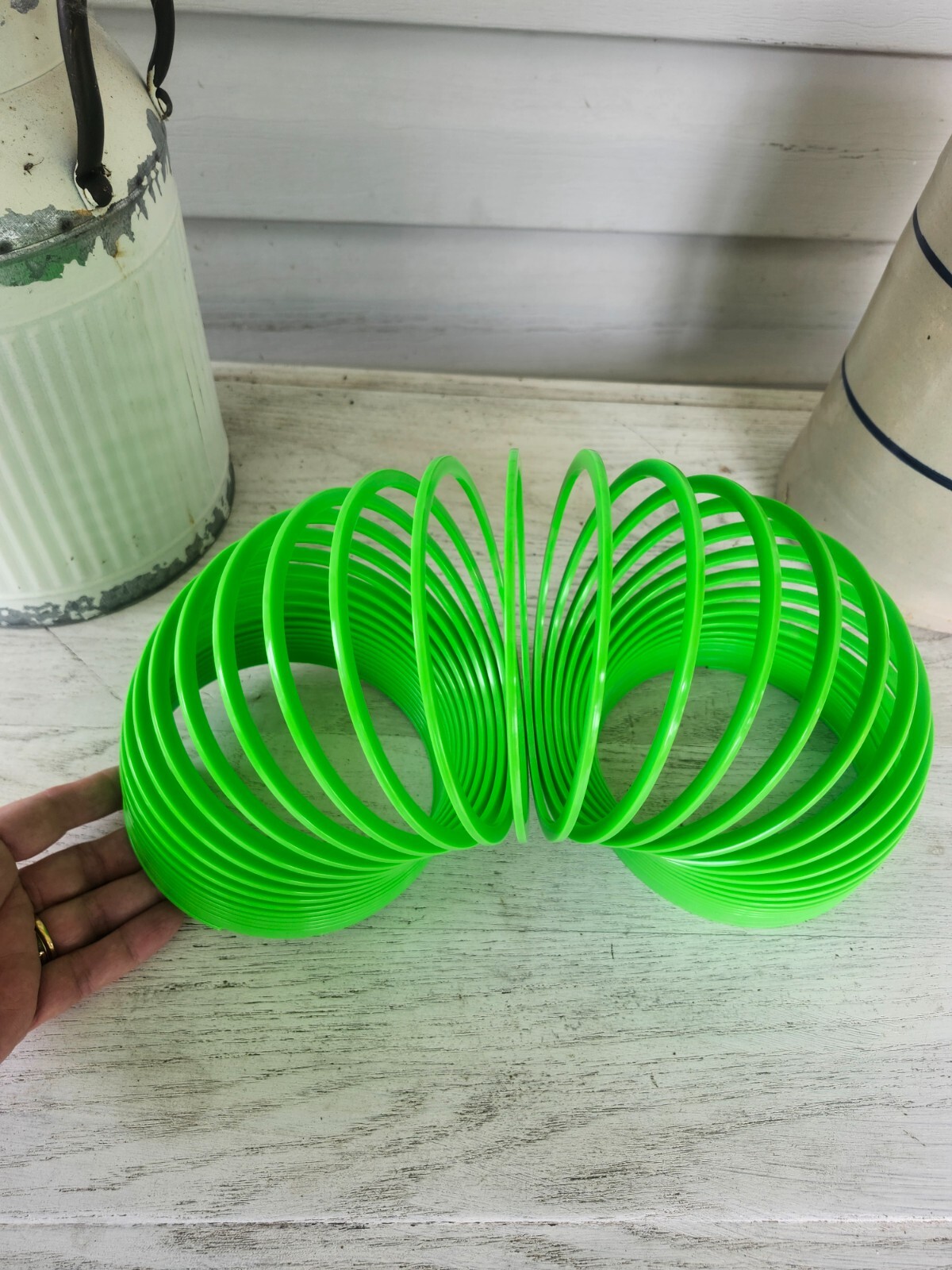 Giant Slinky – Green, Yellow, Orange or Pink 5.25″ diameter in opening, 5.25″ i