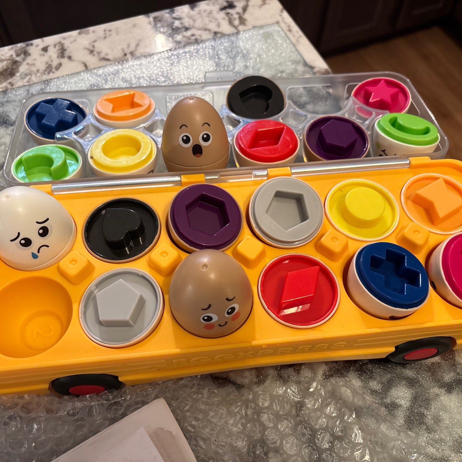Battat EggXpress Yourself! Match & Learn Eggs Eggs And Bus Only