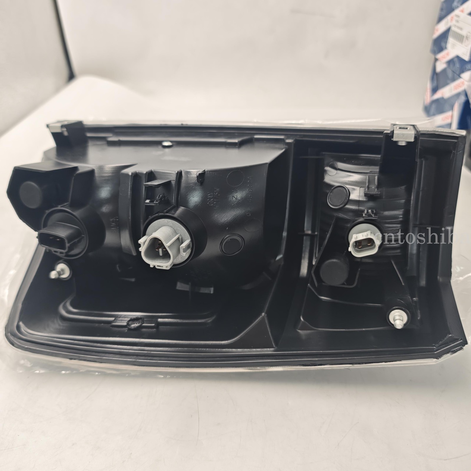 2020-2021 Toyota Tacoma Tail Light Assembly Right Passenger Side 81550-04210
