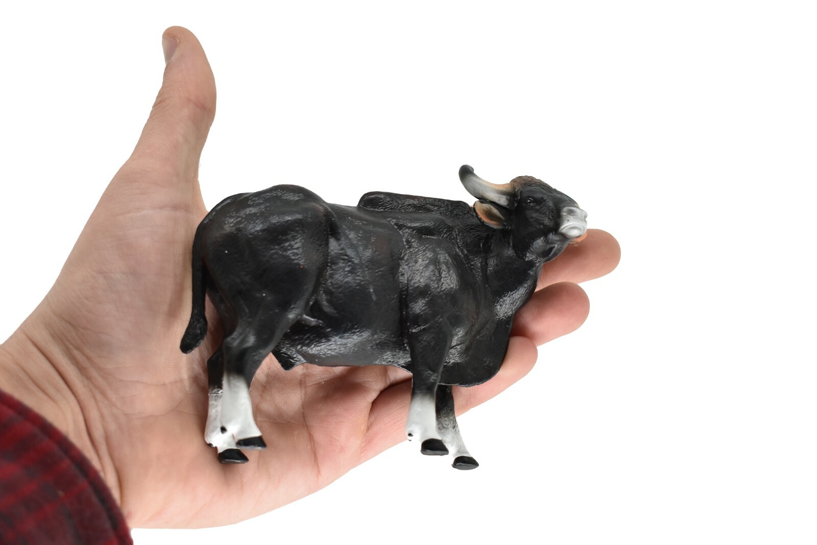 Gaur Bull Realistic Toy Model Plastic Replica Animal, Kids Gift 5.5″ M117