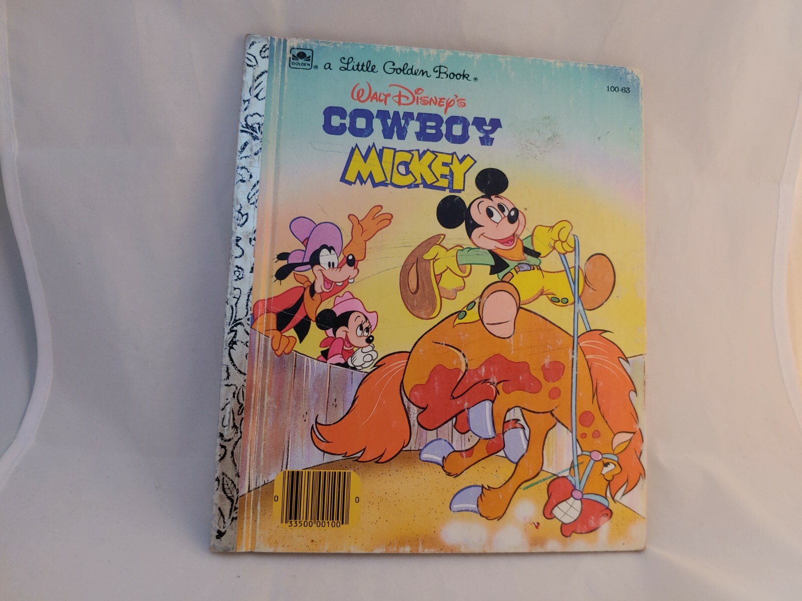 CHOOSE 1 LITTLE GOLDEN BOOK – Variety of books see description