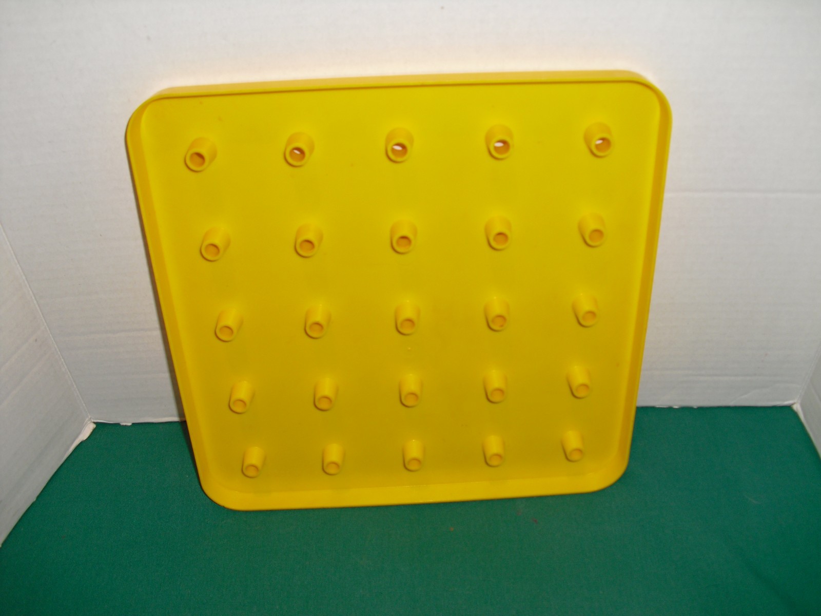 1988 Vintage Discovery Toys Giant PegBoard NO Pegs Included