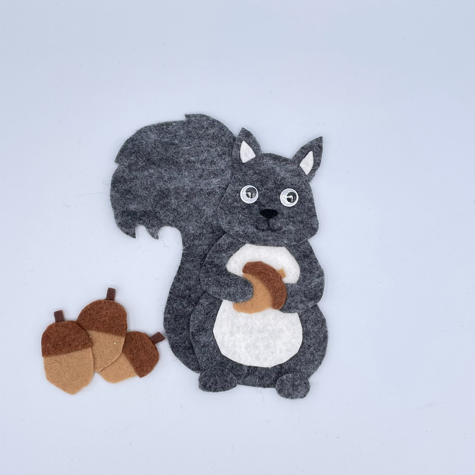Hedgehog Has Apple Trouble – Sample Set for Felt /Flannel Board Play