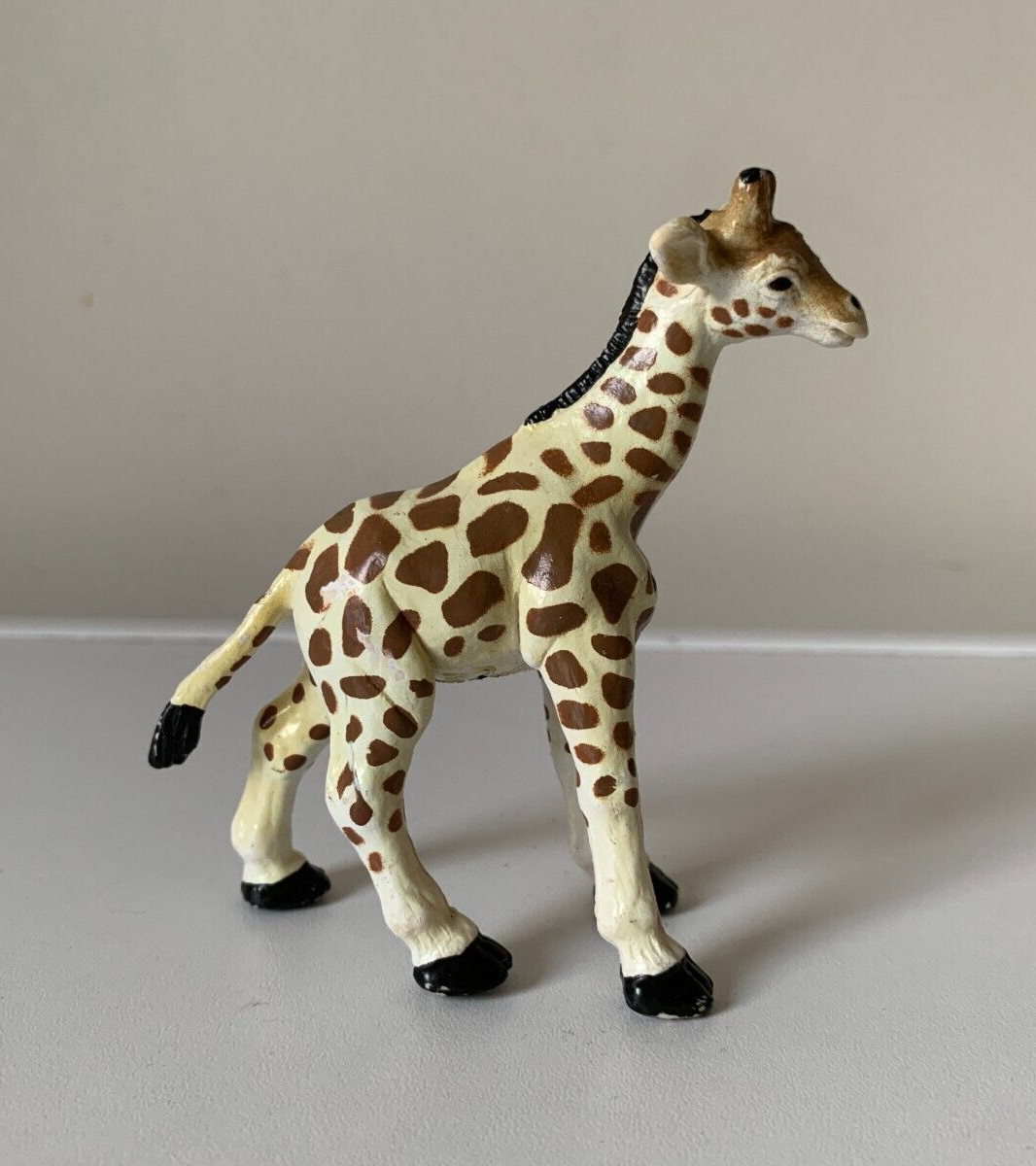 Vintage 1998 Safari LTD Standing Giraffe Figure Hard Plastic