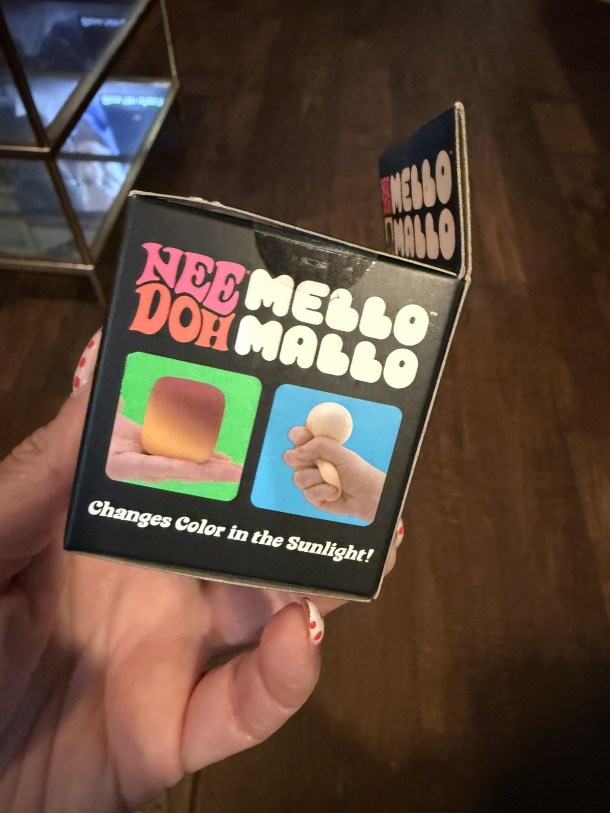NEW Nee Doh Mello Mallo Color-Changing Marshmallow Squishy Squeeze Ball Pink