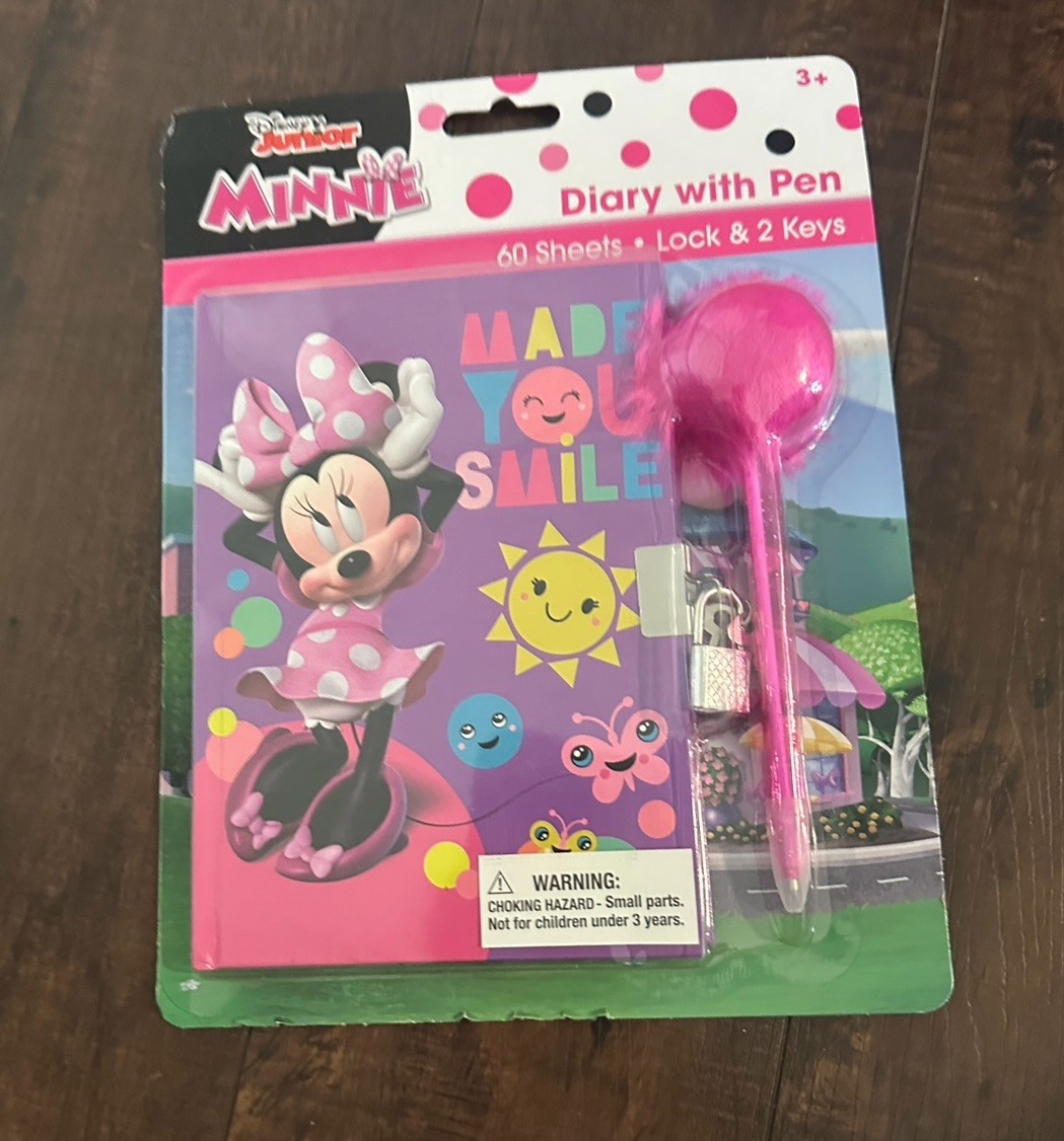 Minnie Dairy With Pen And Lock