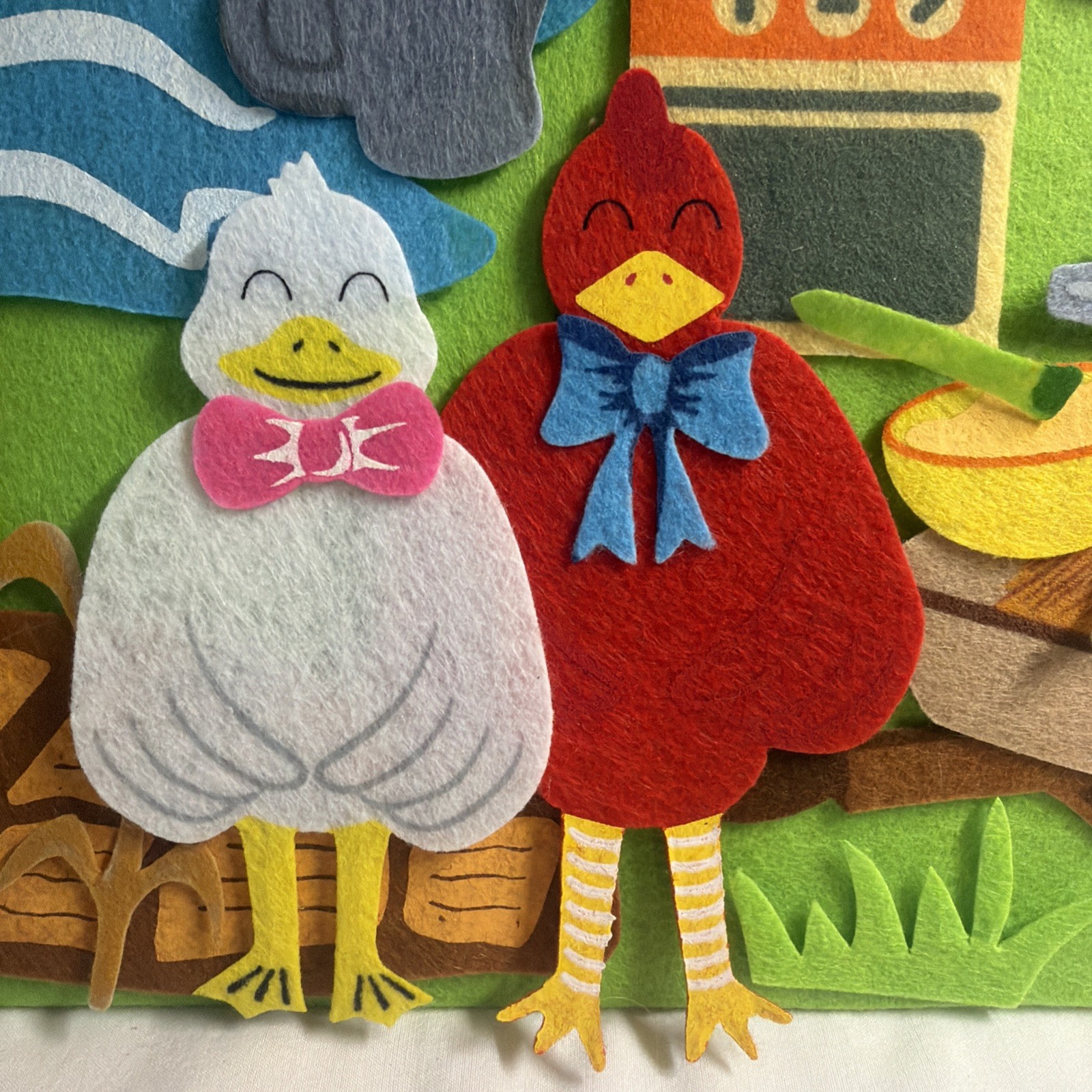 Felt Creations Hurricane Toys LITTLE RED HEN Storyboard 52 Pieces