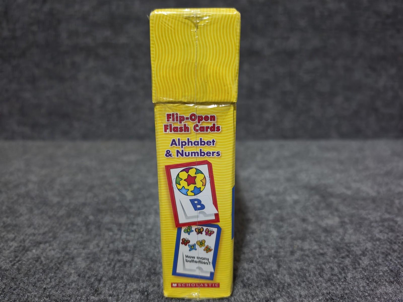 Scholastic Flip-Open Flash Cards ALPHABET & NUMBERS