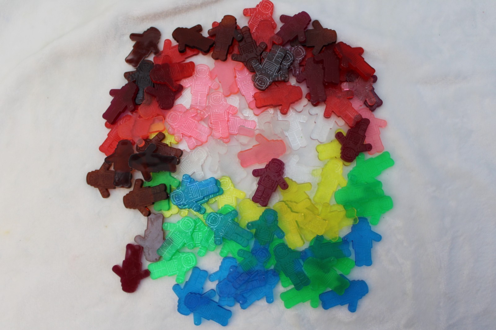493 Flying Astronauts Chips Counting Sorting Counters School Visual Aide Parts