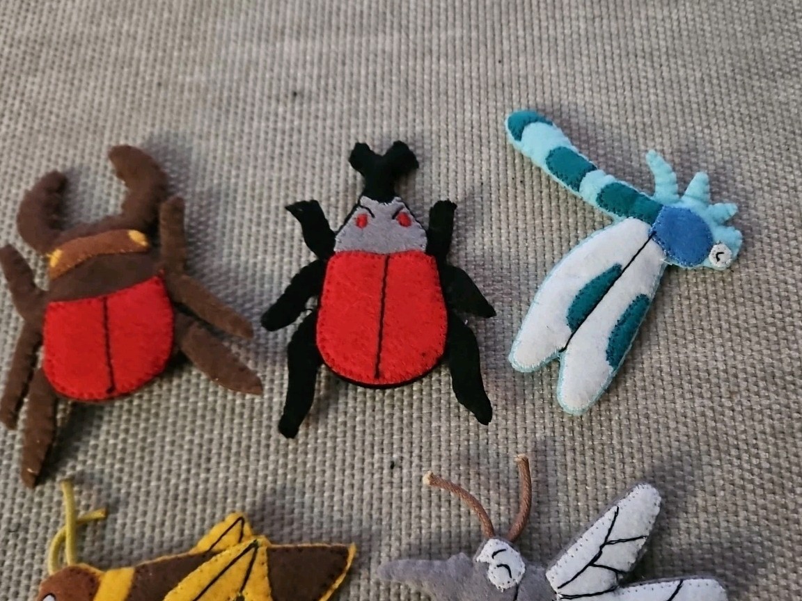 10 Felt Storytelling Insects