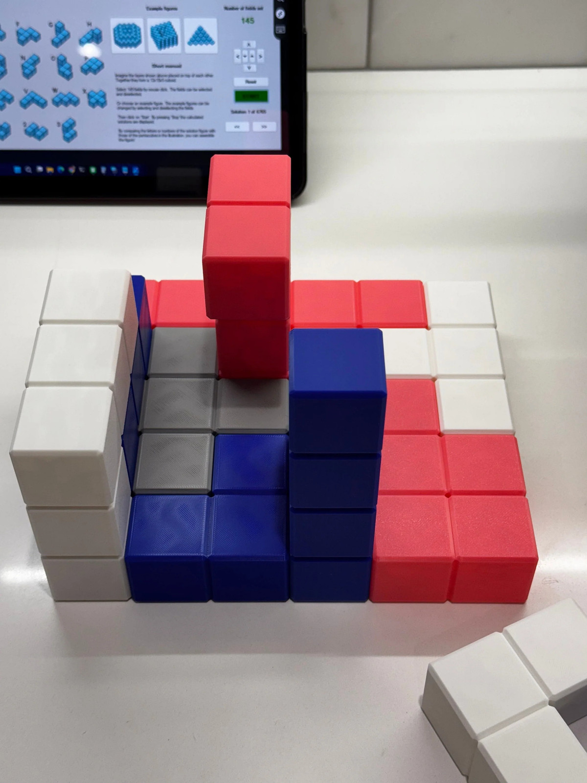 Dorian Cube Puzzle – 25 Unique Pentacube Pieces, 3D Brain Teaser, Fun and