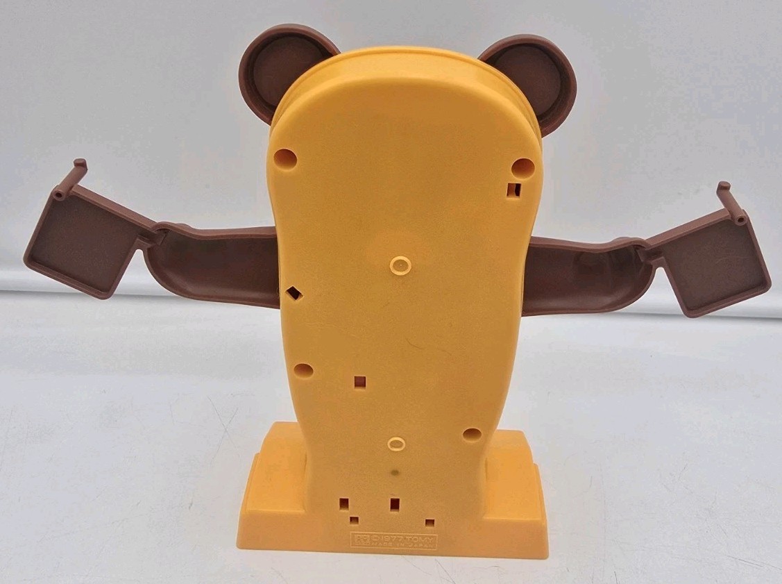 HTF Rare Vintage TOMY 1020 Buster the Balancing Bear Balance Scale 1978