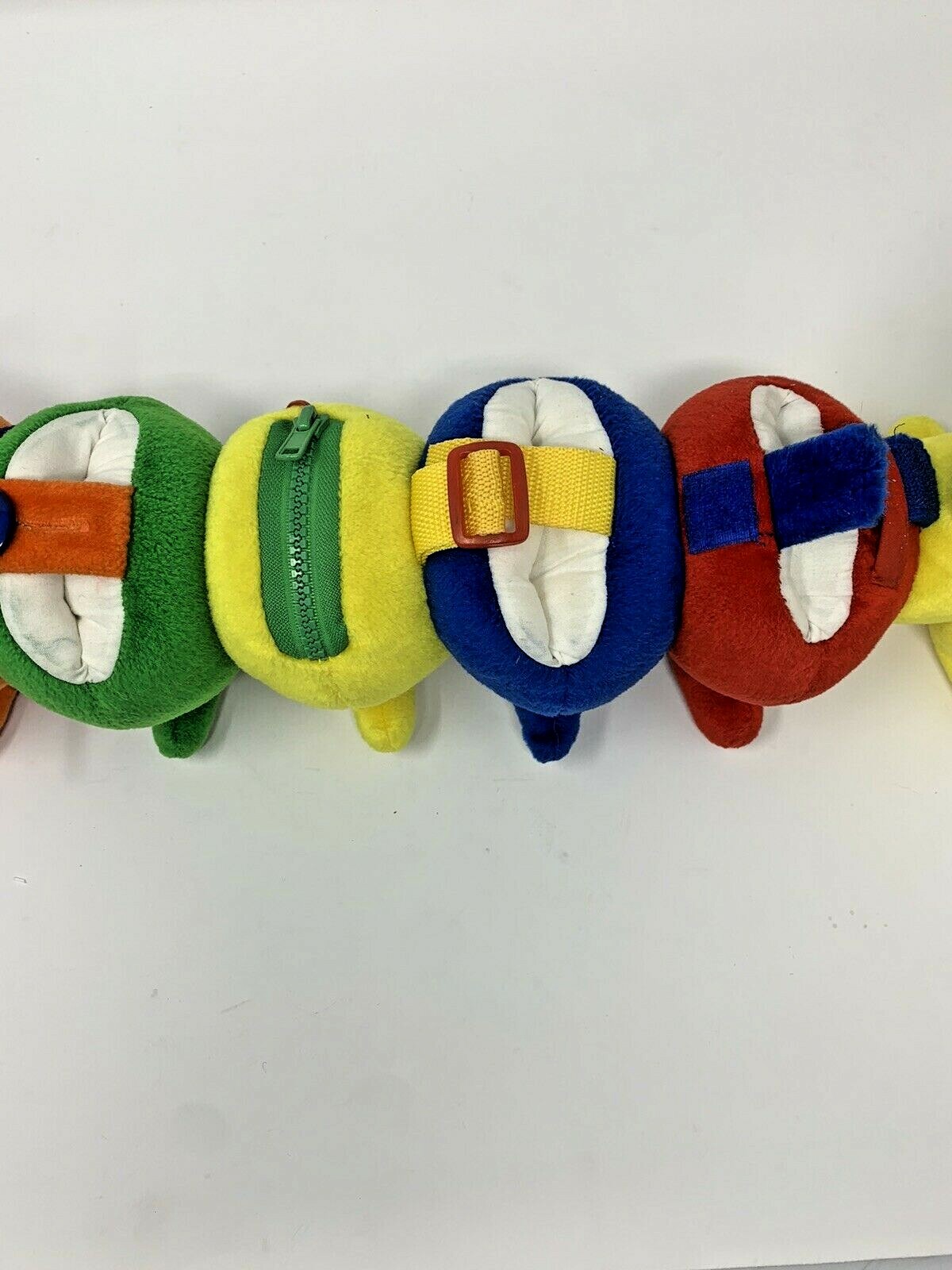 21″ Discovery Toys Caterpillar Dress-A-Pillar Plush Learning Toy 2012 Used
