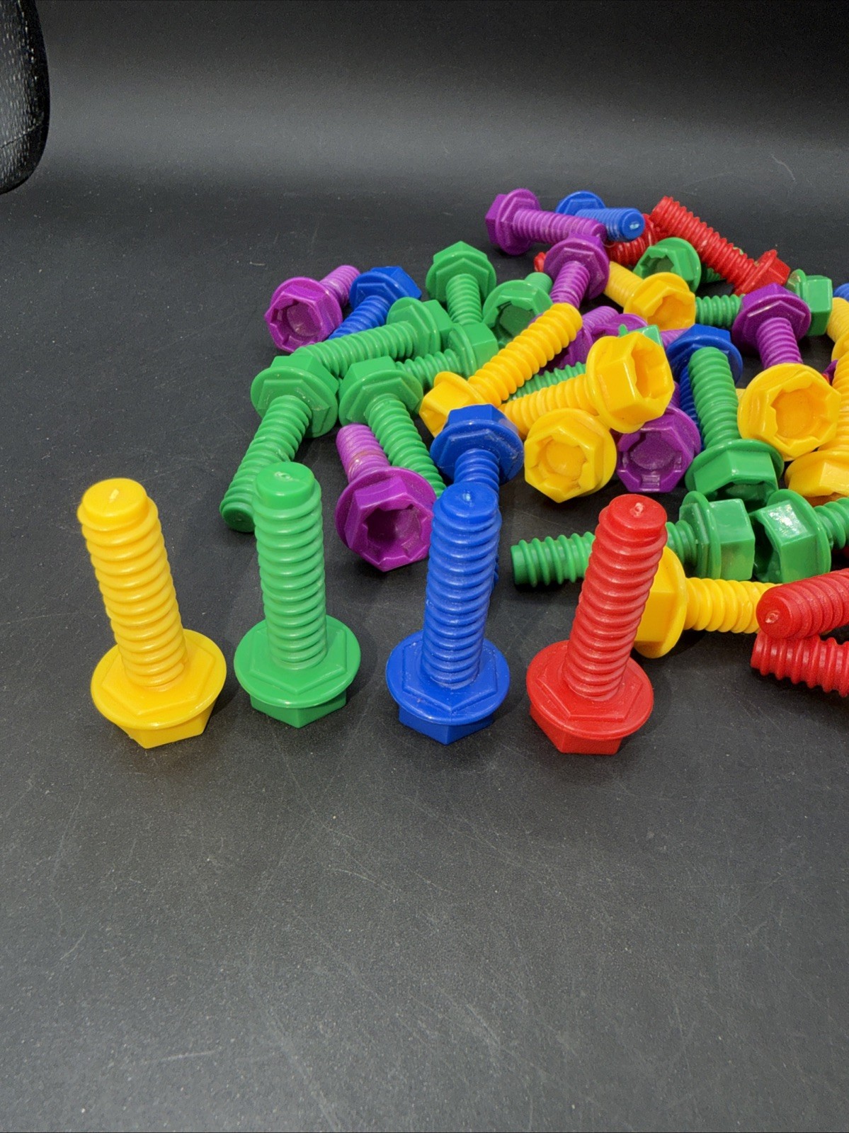 Educational Insights Design & Drill Activity Center 52 Screws & Wrench