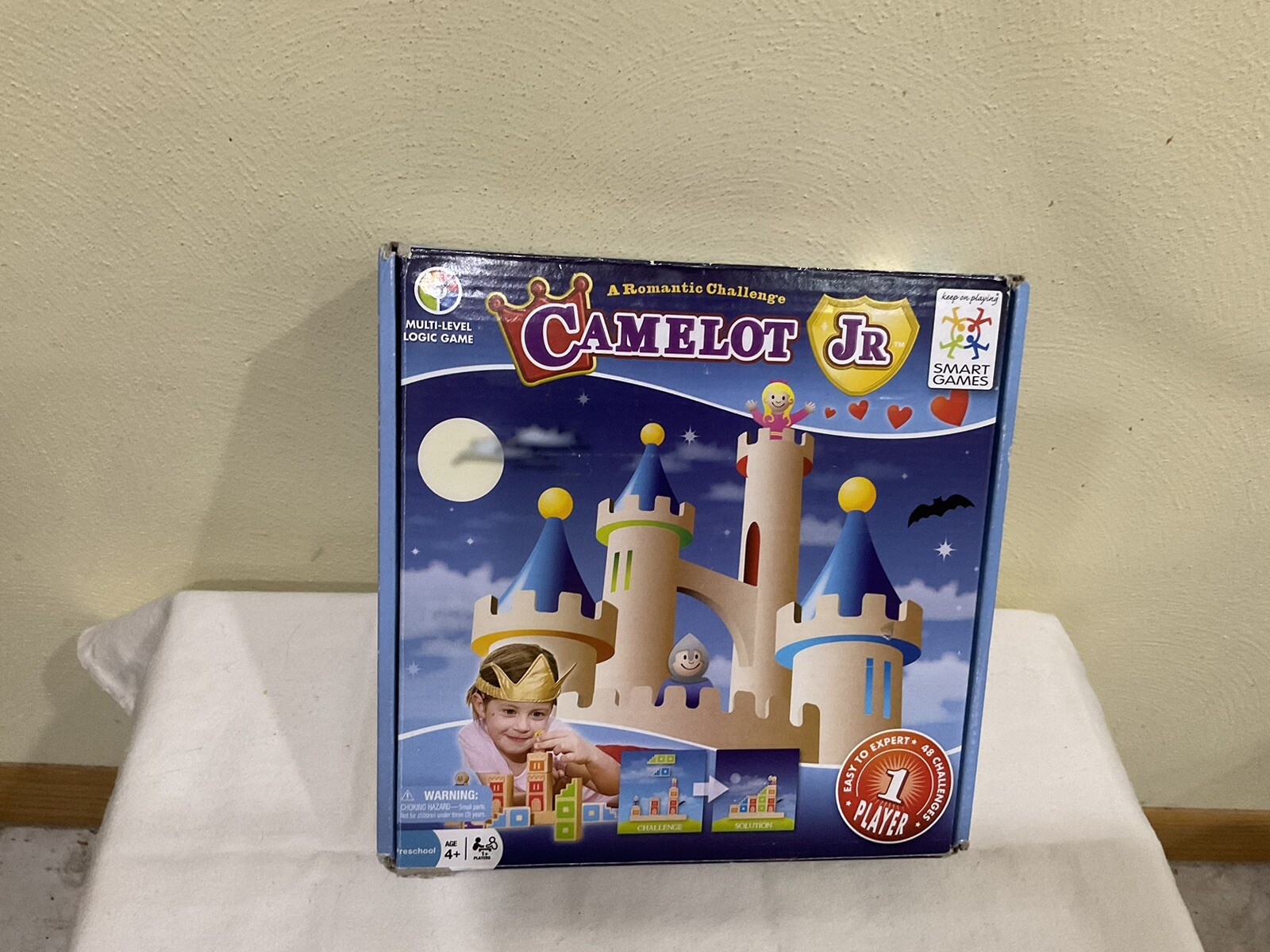 VTG. 2011 SMART GAMES CAMELOT JR LOGIC CASTLE BUILDING PUZZLES, BOOKLET, 4 +