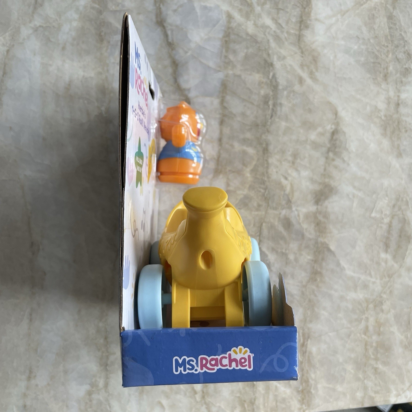 Ms. Rachel, Herbie’s 1-2-3 Roll! Vehicle with Click-in Figure & Pull Back Car