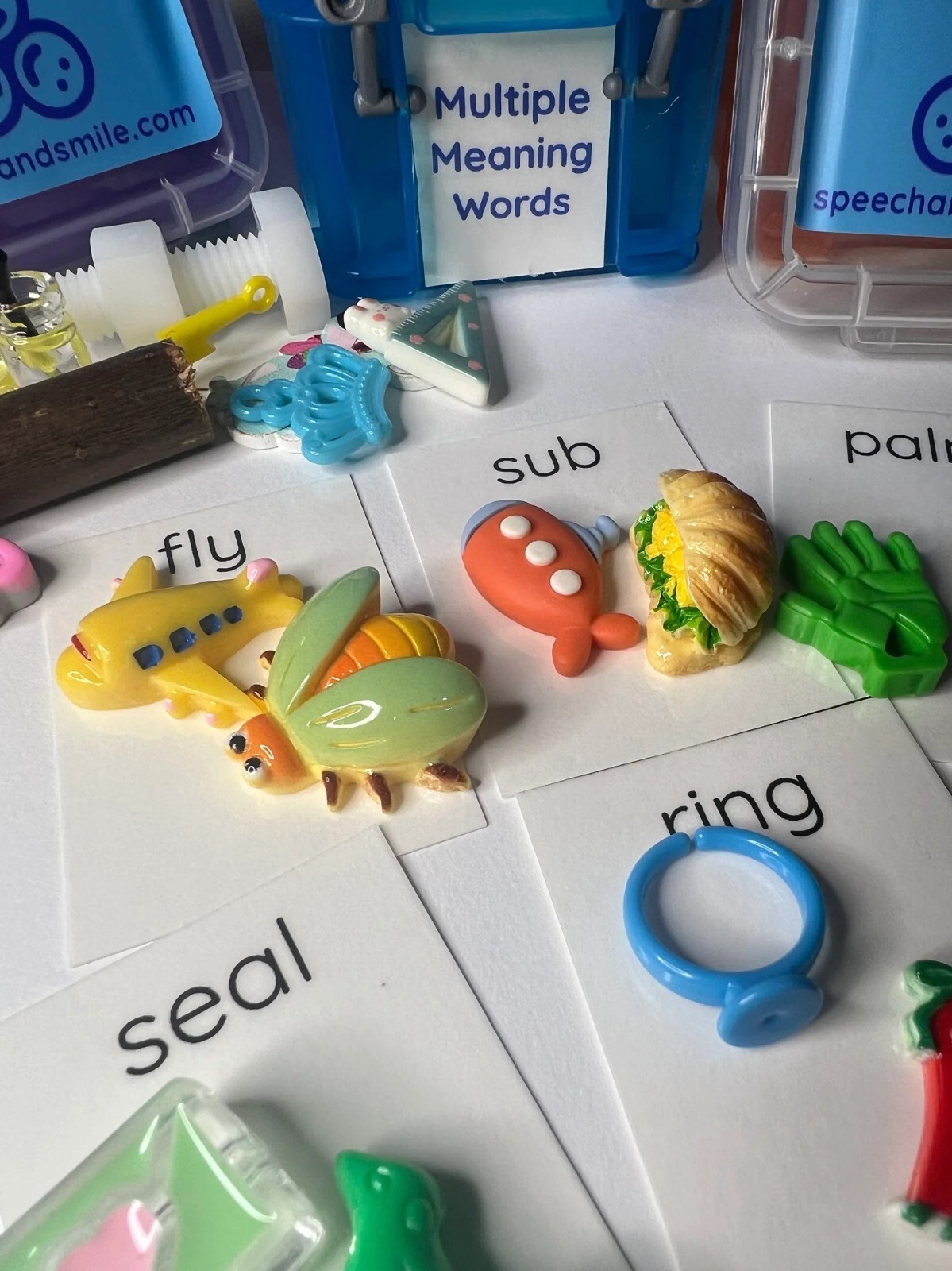 Multiple Meaning Word Mini Objects for Speech Therapy Semantics Activity