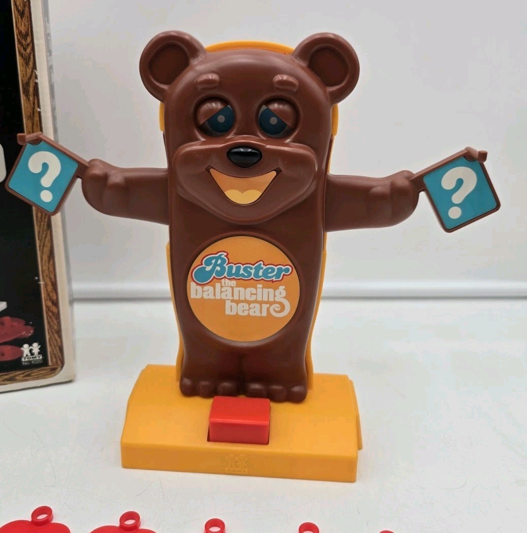 HTF Rare Vintage TOMY 1020 Buster the Balancing Bear Balance Scale 1978