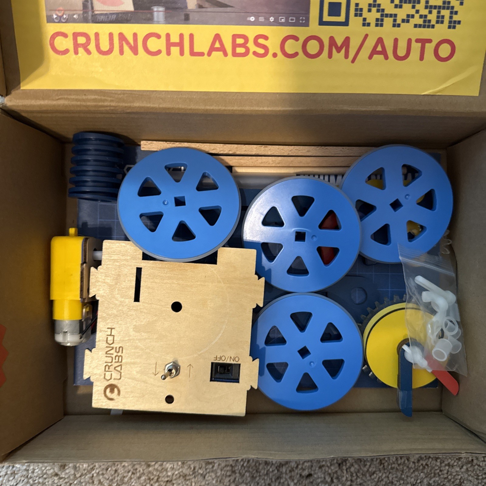 Crunch Labs Build Box by Mark Rober Year 1: Boomerang Car (BUILT – TAKEN APART)