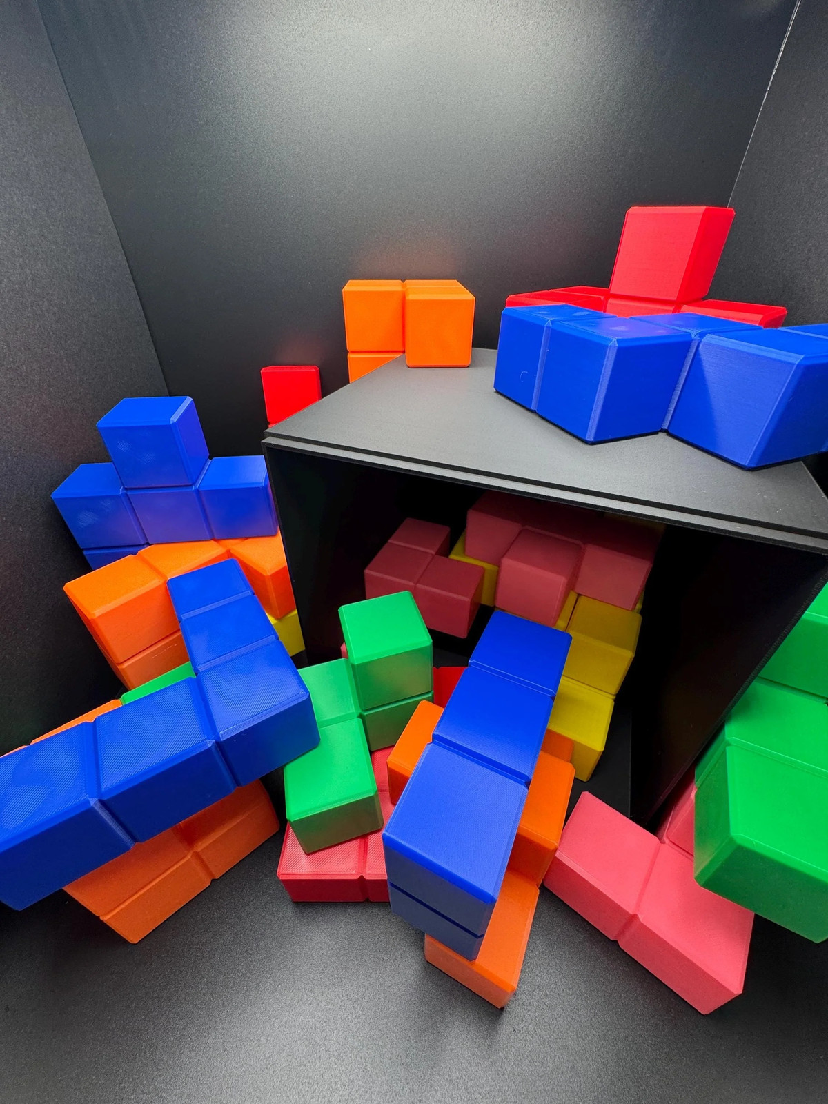 Dorian Cube Puzzle – 25 Unique Pentacube Pieces, 3D Brain Teaser, Fun and