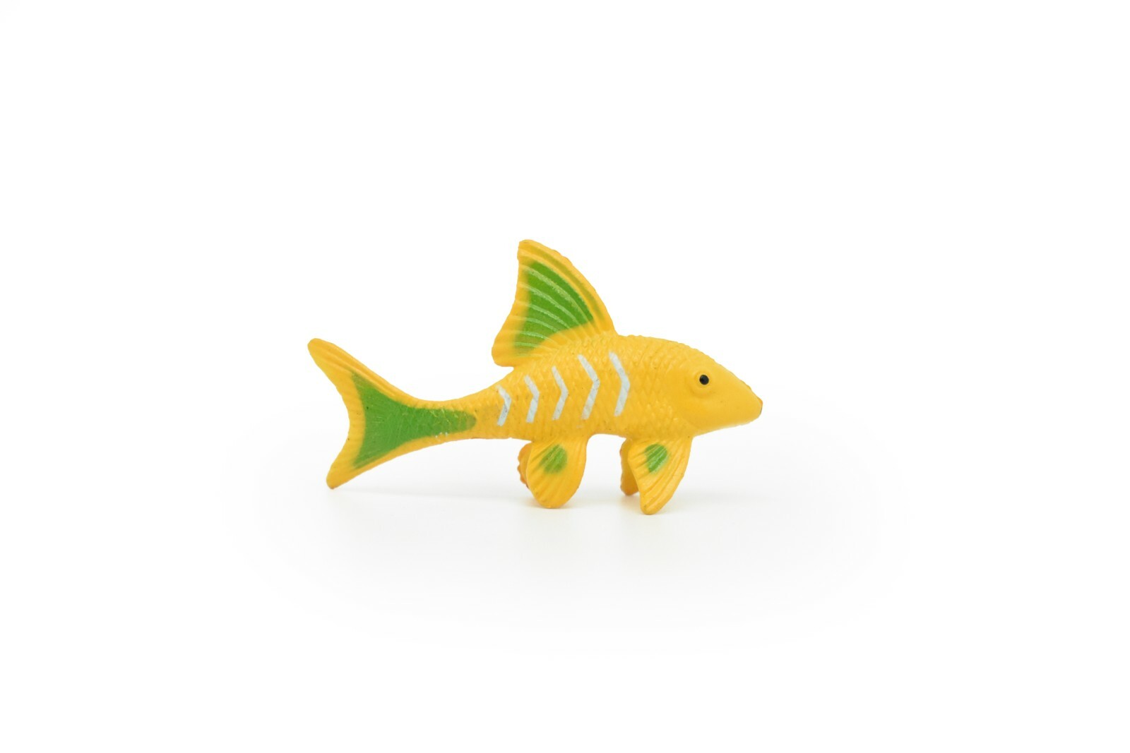 Fish, Coral, Realistic Plastic Yellow Tropical Fish Model, CWG135 BB28 2 1/2″
