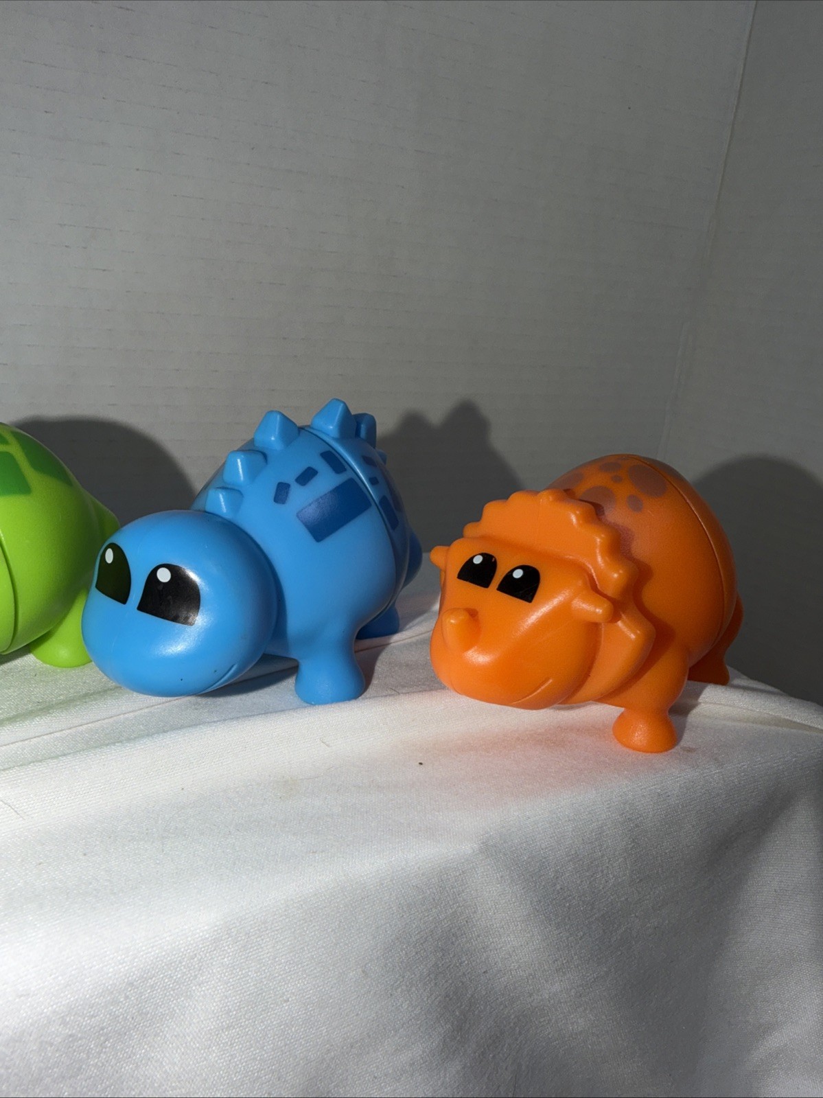 Snap-n-Learn Matching 3 Dinos Dinosaurs Colors Sorting Toys Educational Learning