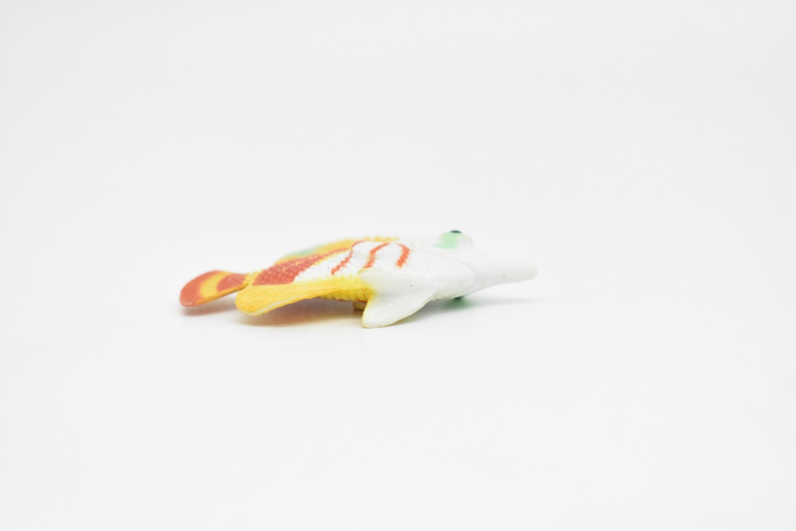 Fish, Butterfly, Realistic Plastic Tropical Fish Toy, 2″ CWG137 BB28
