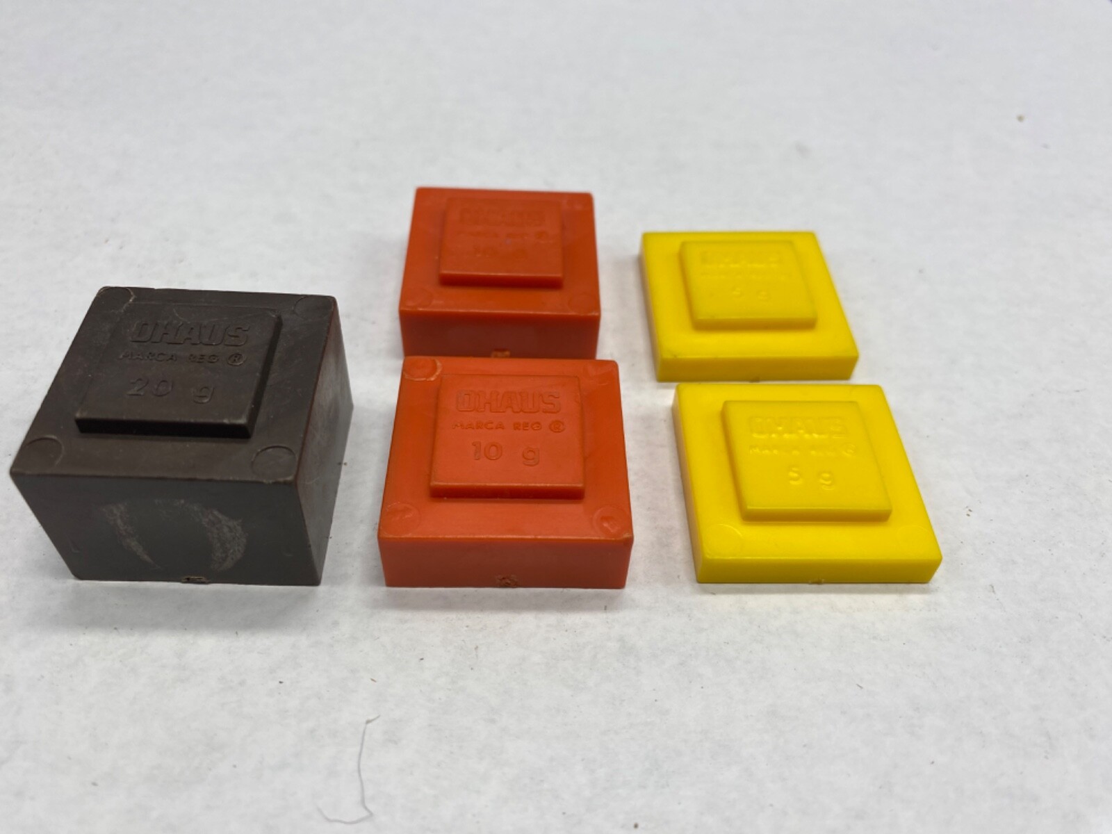 Ohaus test weights plastic, qty 11 sets, intended for Education balance learning