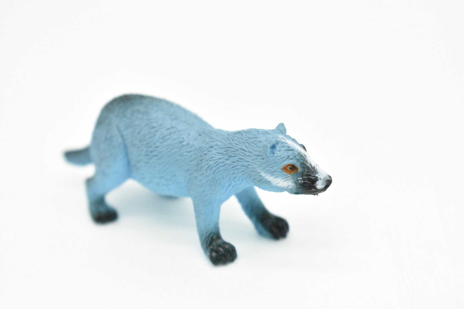 Badger, Very Nice Plastic Animal, Educational, Gift, 2 1/2 ” CWG107 B237