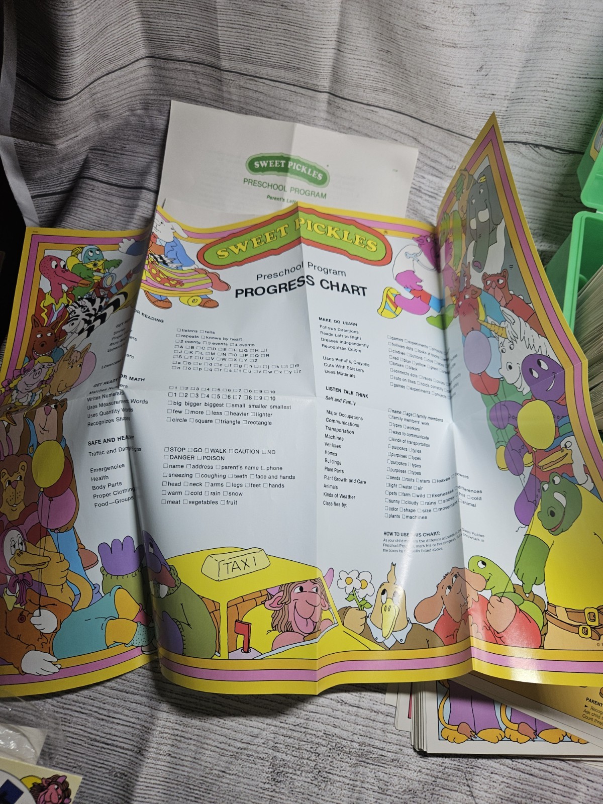 Vintage Sweet Pickles Preschool Program Learning Case Activity Bus Full w/Cards