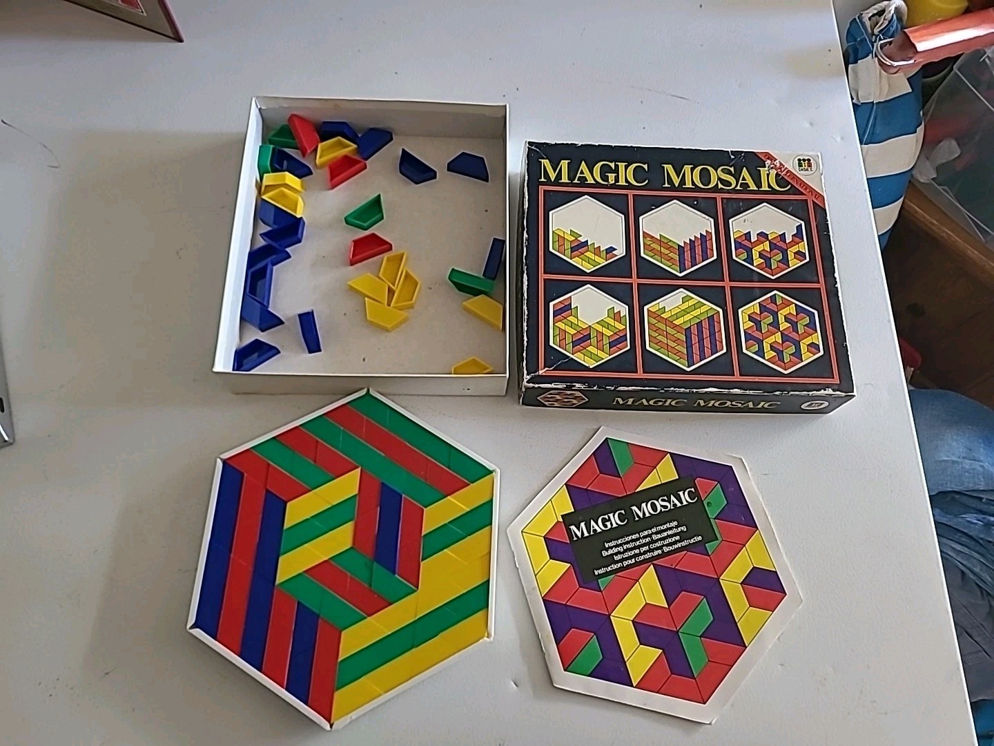 Diset International Magic Mosaic Educational Puzzle – Creative Pattern Building