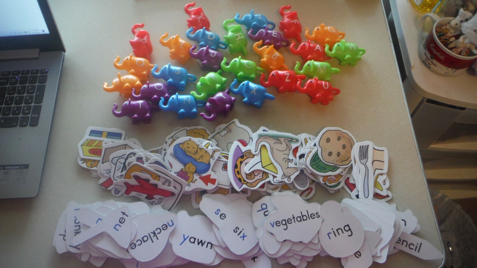 Snap & Learn ABC Elephants & pictures with words cards/pieces