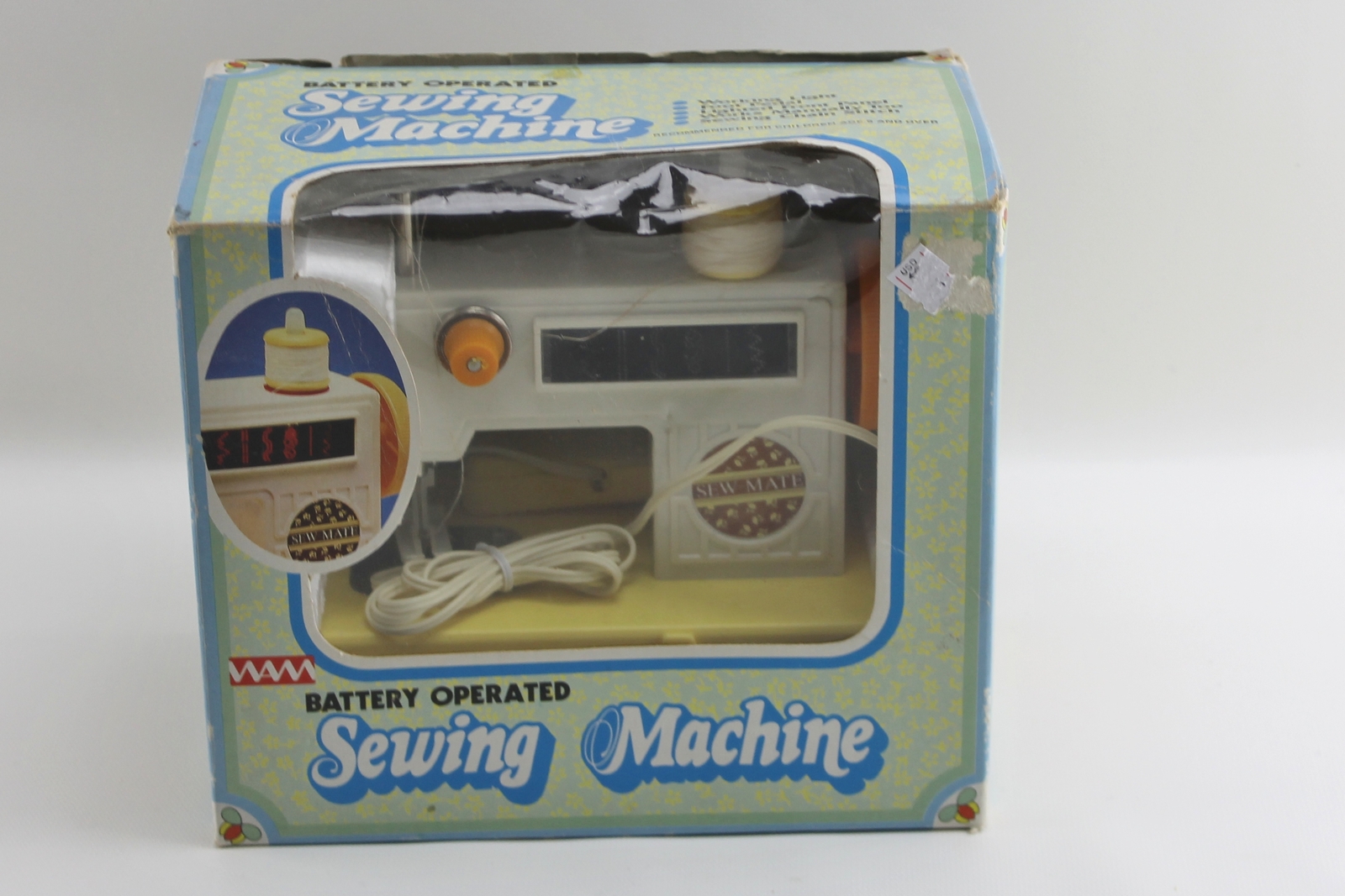 Vintage Battery operated Sewing machine Sew-Mate MAM Hong Kong Untested
