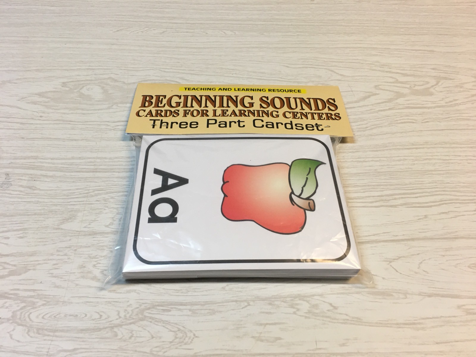READING – Beginning Sound – Cards for Learning Center – Three Part Card –