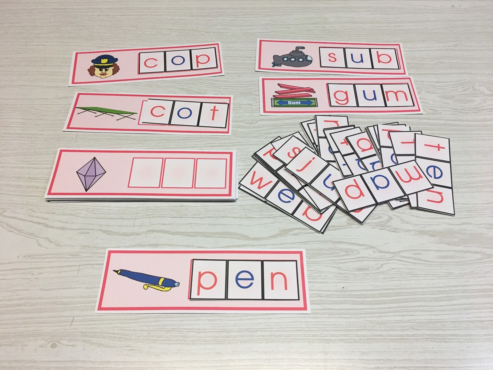 The Pink Series – Picture Strips with Movable Letters Montessori