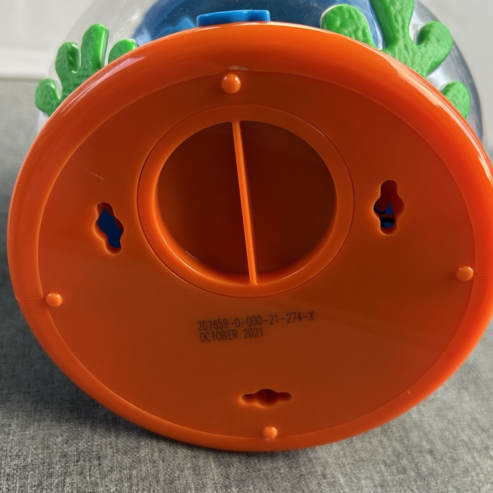 The Learning Journey: Learn With Me – Color Fun Fish Bowl / Works / With 6 Fish