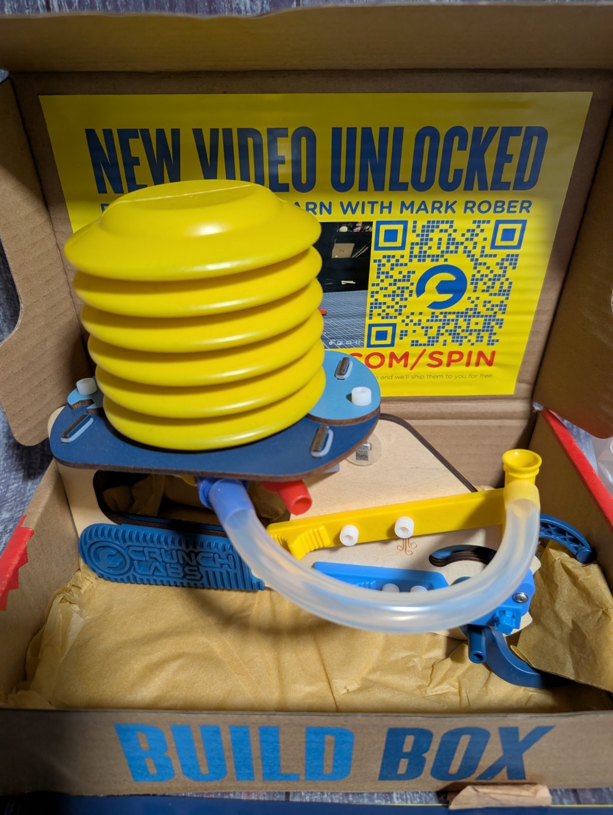Crunch Labs Build Box Year 3 – Turbine Top Spinner Built – Mark Rober STEAM