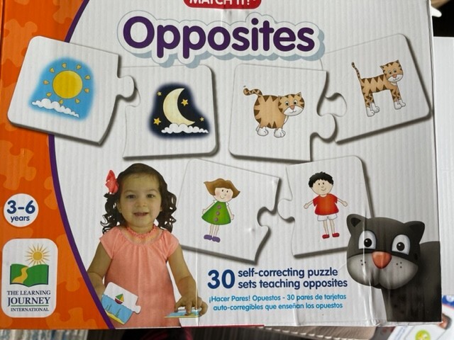 Match It! Opposites – 30 Self-Correcting Puzzle Sets Teaching Shapes – 3+