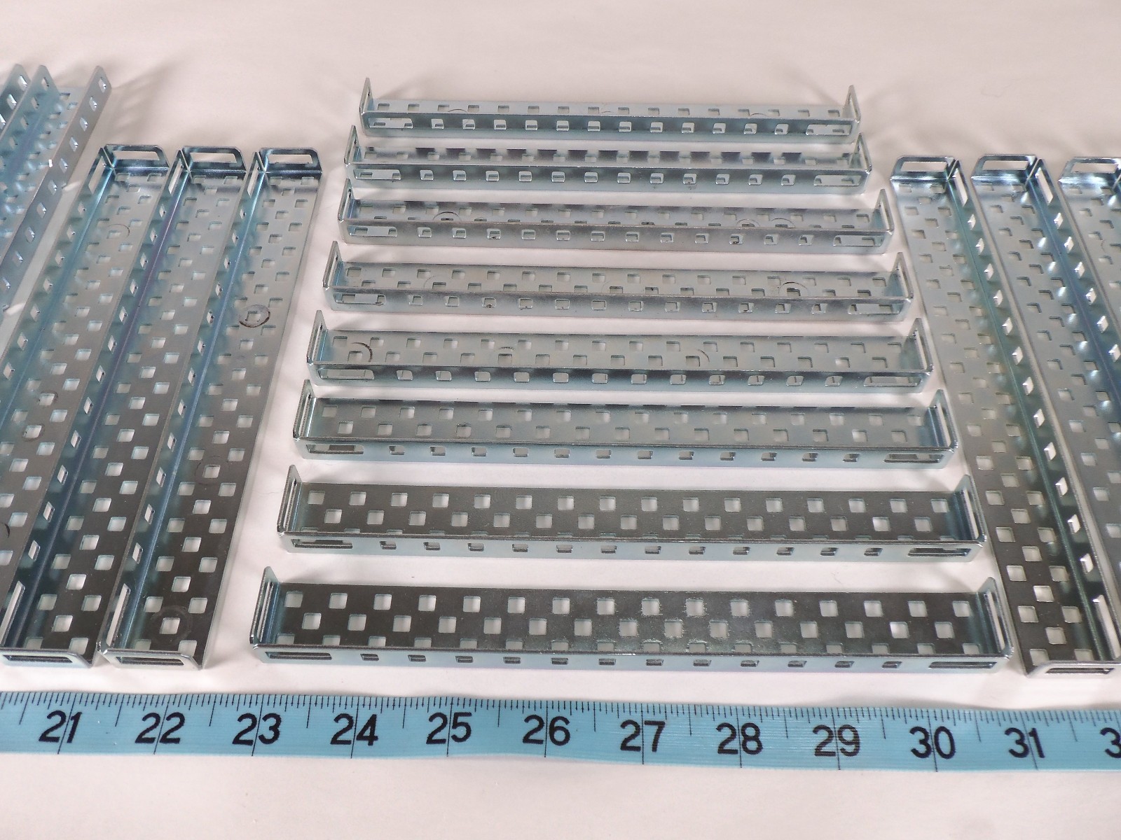 VEX Robotics EXP V5 Steel 16-Hole Chassis Rail x15; 1x2x1x20 C-Channel x2