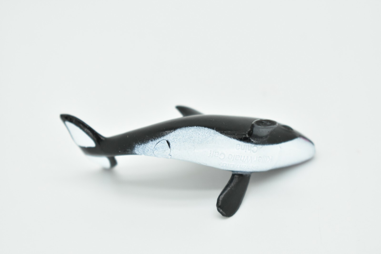 Orca, Killer Whale, Baby, Calf, Very Nice Plastic Replica 2 1/2″ ~ F7033-B5