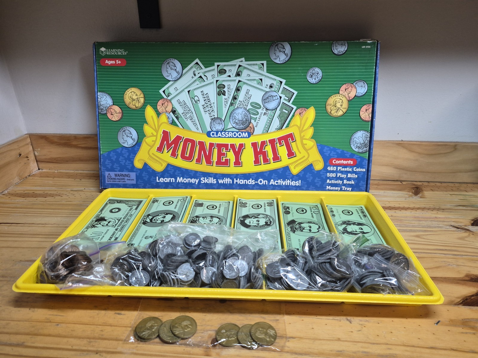 Learning Resources Classroom Money Kit grades K-4 Elementary Teaching Aid